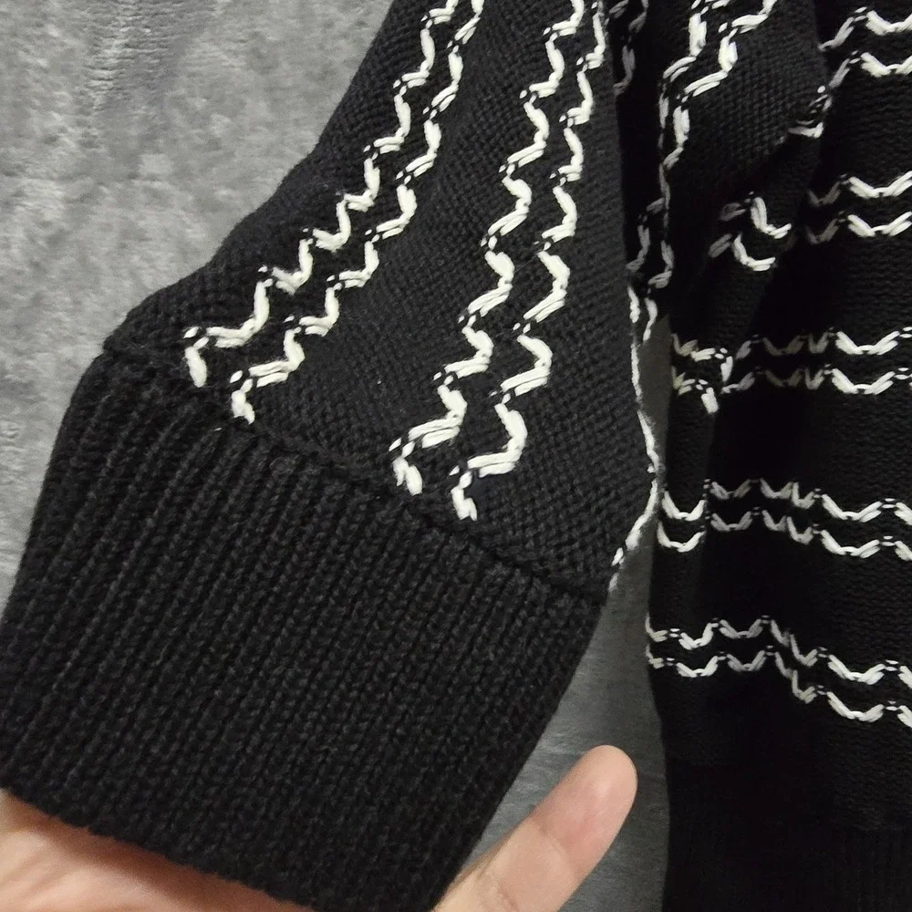 Ann Taylor Women Small Sweater 100% Cotton Black White Knit Pullover Cozy Casual